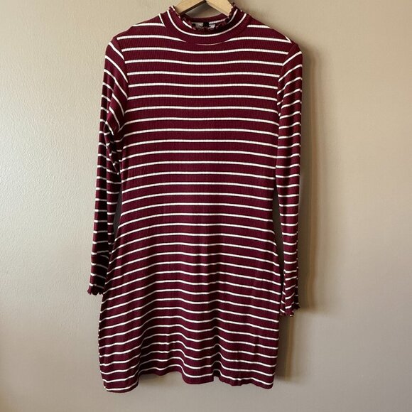 Women's L Lulus Maroon and White Ribbed Striped Dress Lettuce Edge Ruffles - Picture 2 of 9